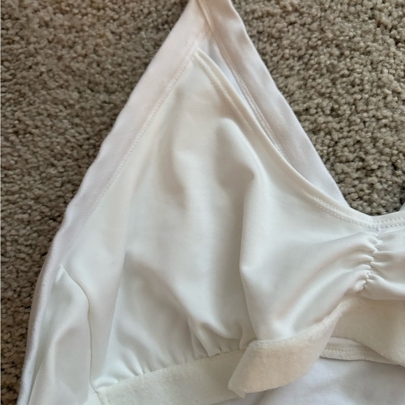 Women's NWT Title Nine workout White Solid Dream Halter Bra Top Shirt large - Picture 8 of 11